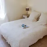 Nyaraló Rose By Interhome